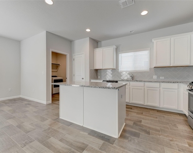 10716 Timber Brook Pass - Photo Thumbnail 4
