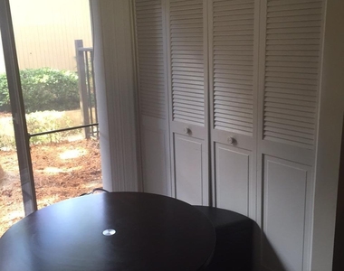 7703 Las Palmas Way - Photo Thumbnail 6