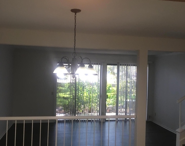 7703 Las Palmas Way - Photo Thumbnail 15
