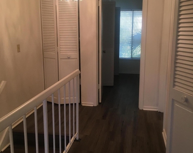 7703 Las Palmas Way - Photo Thumbnail 30