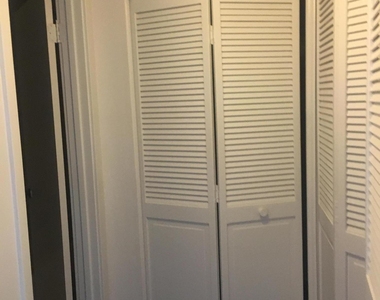 7703 Las Palmas Way - Photo Thumbnail 27