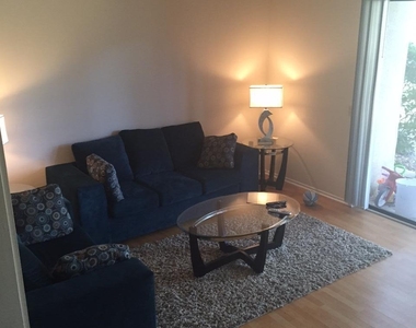 7703 Las Palmas Way - Photo Thumbnail 3