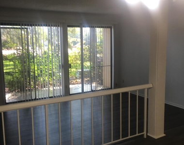7703 Las Palmas Way - Photo Thumbnail 16