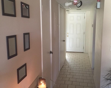 7703 Las Palmas Way - Photo Thumbnail 2