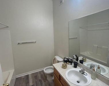 6063 Maggies Circle - Photo Thumbnail 9