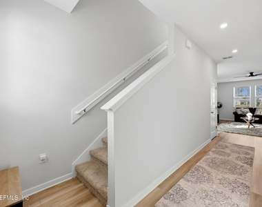 14742 Cashew Avenue - Photo Thumbnail 4