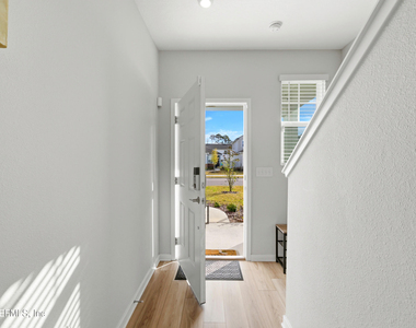 14742 Cashew Avenue - Photo Thumbnail 3