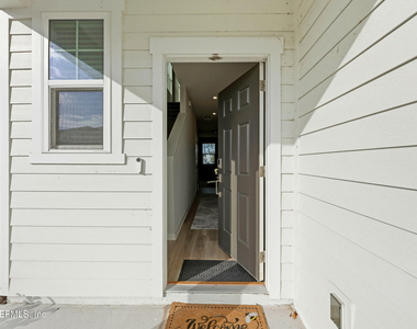 14742 Cashew Avenue - Photo Thumbnail 2