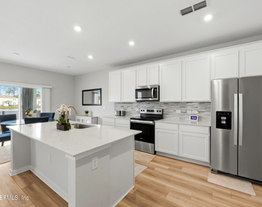 14742 Cashew Avenue - Photo Thumbnail 14