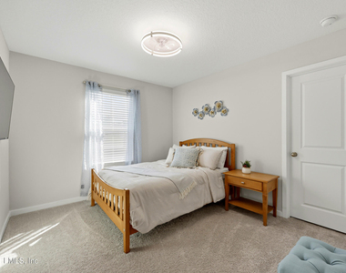 14742 Cashew Avenue - Photo Thumbnail 23