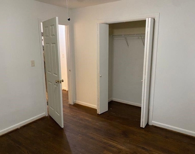 1970 Wells Drive Sw - Photo Thumbnail 11
