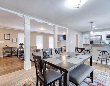2418 Brookdale Drive Ne - Photo Thumbnail 8