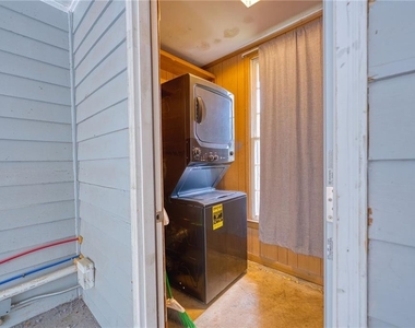 2418 Brookdale Drive Ne - Photo Thumbnail 33