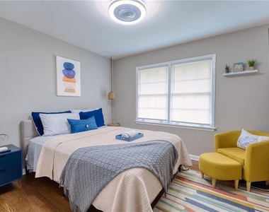 2418 Brookdale Drive Ne - Photo Thumbnail 19