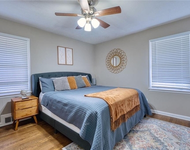 2418 Brookdale Drive Ne - Photo Thumbnail 26