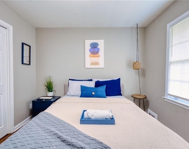 2418 Brookdale Drive Ne - Photo Thumbnail 21