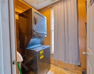 2418 Brookdale Drive Ne - Photo Thumbnail 32