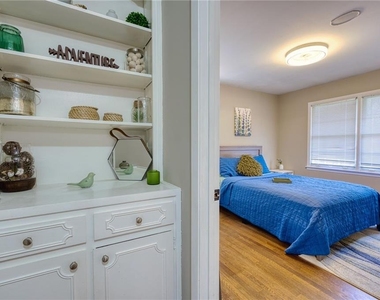2418 Brookdale Drive Ne - Photo Thumbnail 22