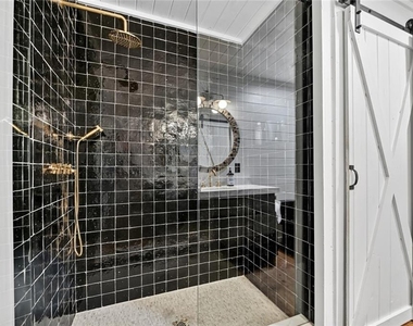 545 Chestnut Ridge - Photo Thumbnail 18