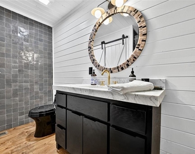 545 Chestnut Ridge - Photo Thumbnail 17