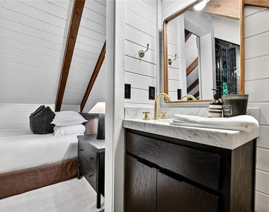 545 Chestnut Ridge - Photo Thumbnail 25