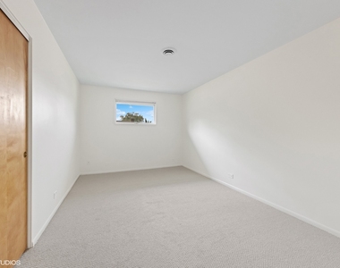 724 Barnsdale Road - Photo Thumbnail 7