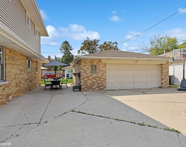 724 Barnsdale Road - Photo Thumbnail 13