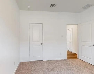 21611 Shadowbrook Birch Drive - Photo Thumbnail 14