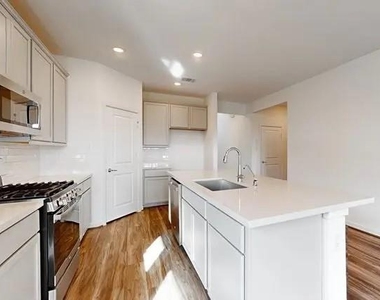 21611 Shadowbrook Birch Drive - Photo Thumbnail 6