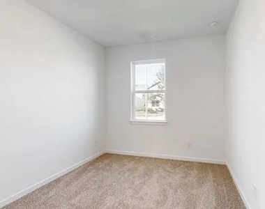21611 Shadowbrook Birch Drive - Photo Thumbnail 9