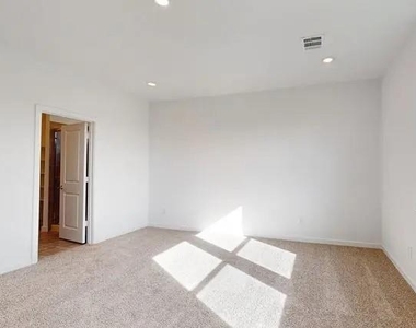 21611 Shadowbrook Birch Drive - Photo Thumbnail 20