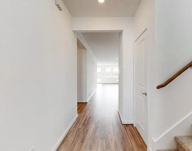 21611 Shadowbrook Birch Drive - Photo Thumbnail 8
