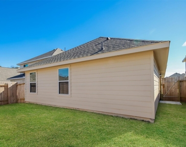 2528 Shad Drive - Photo Thumbnail 1