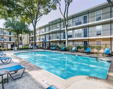7315 Brompton Street - Photo Thumbnail 14