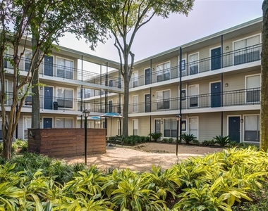7315 Brompton Street - Photo Thumbnail 12