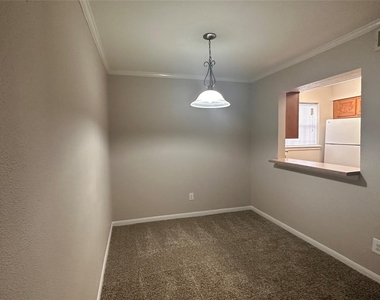 7315 Brompton Street - Photo Thumbnail 3