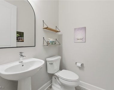 19074 Elston Way - Photo Thumbnail 3