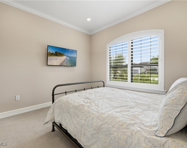 19074 Elston Way - Photo Thumbnail 6
