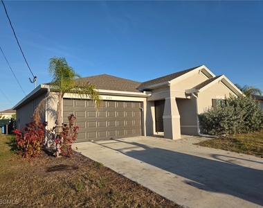 4125 Ne 15th Place - Photo Thumbnail 5