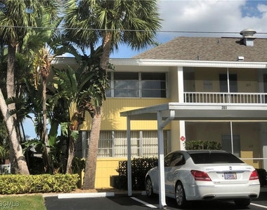 4613 Se 5th Avenue - Photo Thumbnail 15