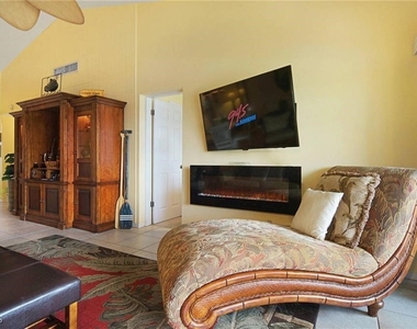 4613 Se 5th Avenue - Photo Thumbnail 4