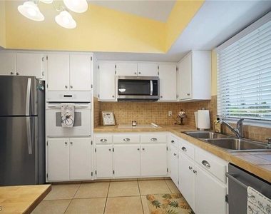 4613 Se 5th Avenue - Photo Thumbnail 8