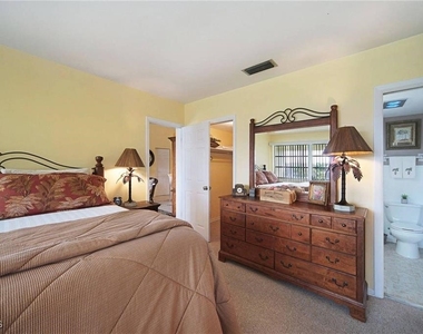4613 Se 5th Avenue - Photo Thumbnail 10