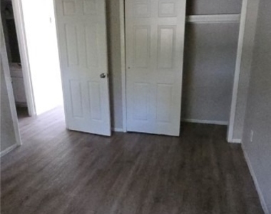2670 Broadway - Photo Thumbnail 7