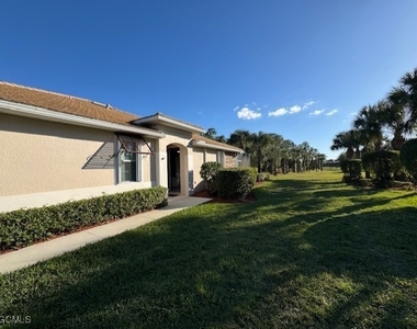 10700 Cetrella Drive - Photo Thumbnail 22