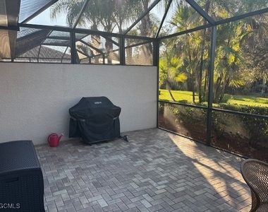 10700 Cetrella Drive - Photo Thumbnail 5