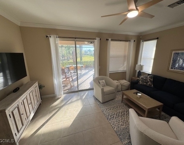 10700 Cetrella Drive - Photo Thumbnail 6