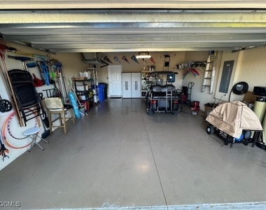 10700 Cetrella Drive - Photo Thumbnail 19