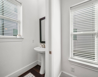 816 Ennis Street - Photo Thumbnail 23