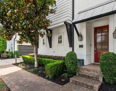 816 Ennis Street - Photo Thumbnail 1